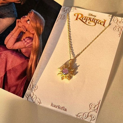 ☀️ Elegant Sun Crystal Pendant Necklace – Aesthetic Jewelry for Everyday Style