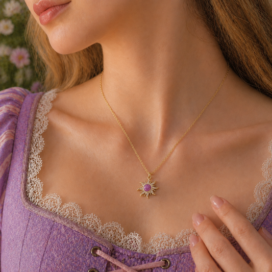 ☀️ Elegant Sun Crystal Pendant Necklace – Aesthetic Jewelry for Everyday Style