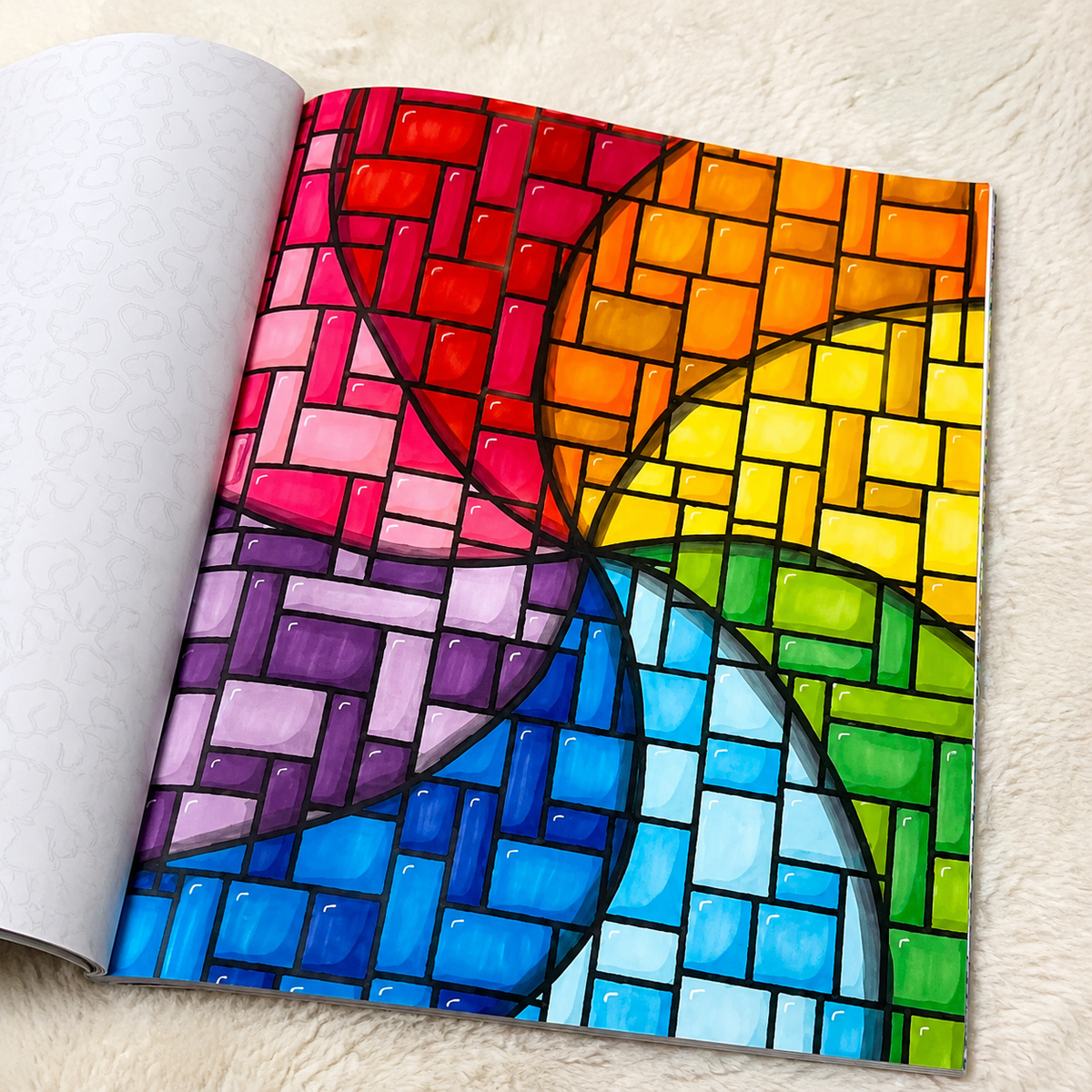 Satisfying Patterns Colouring Book for Adults and Kids